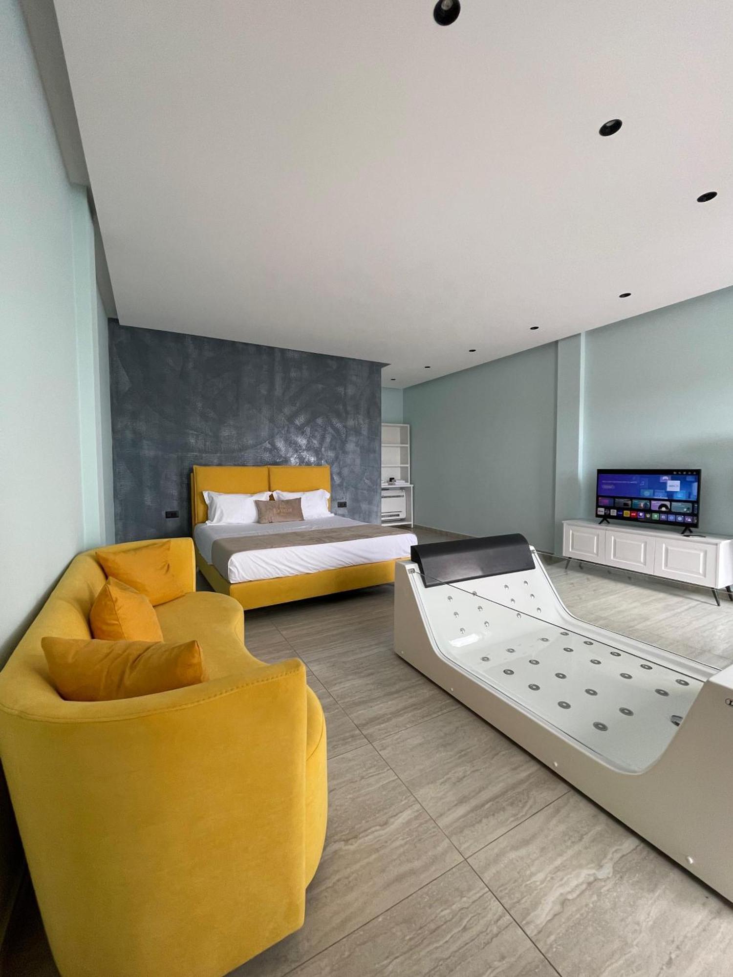 Top Villas Durres * Durrës