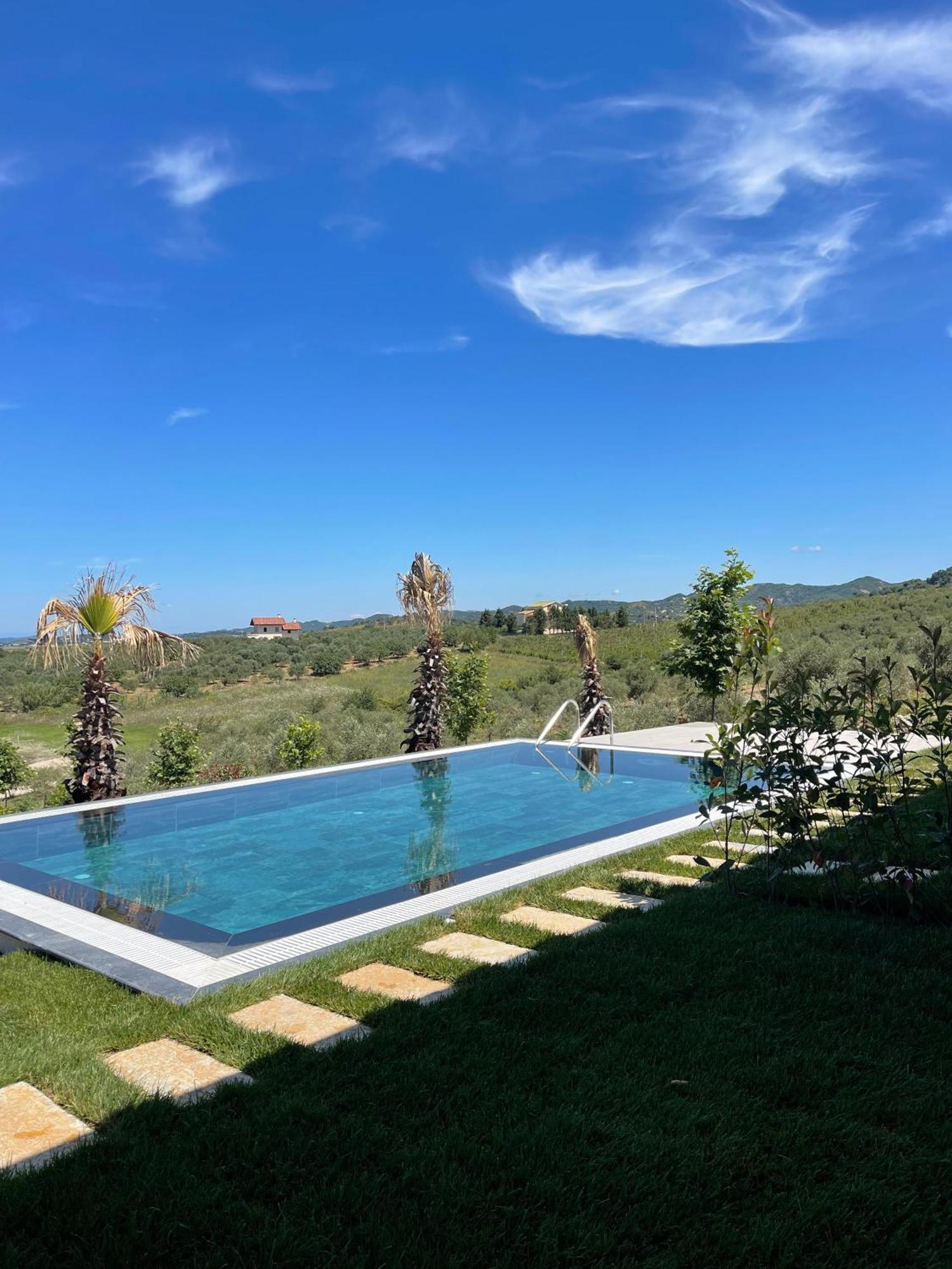 Top Villas Durres Villa