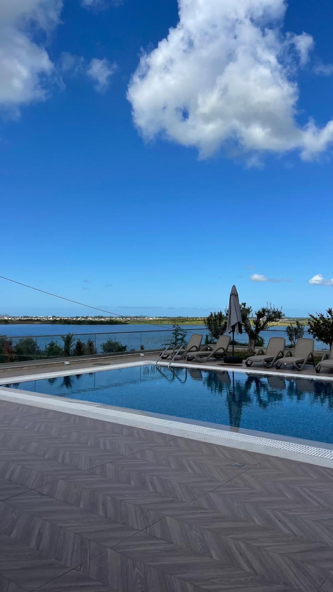 Top Villas Durres *