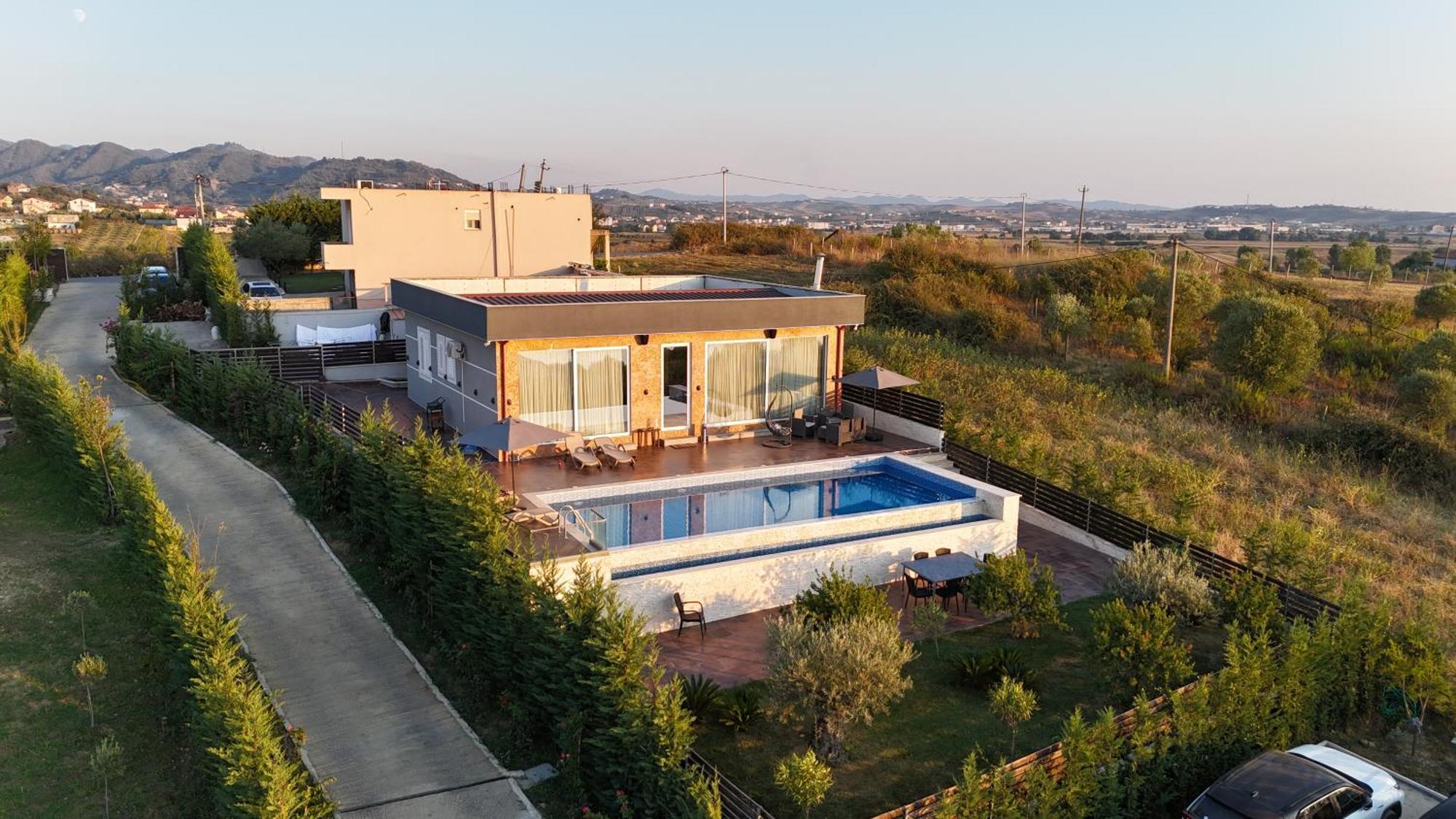 Top Villas Durres