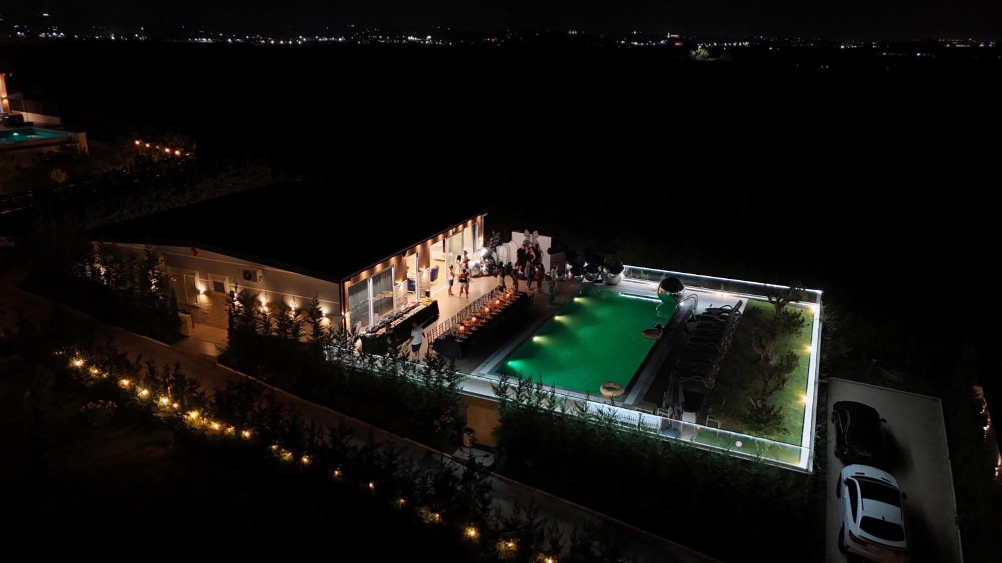 Top Villas Durres * Durrës
