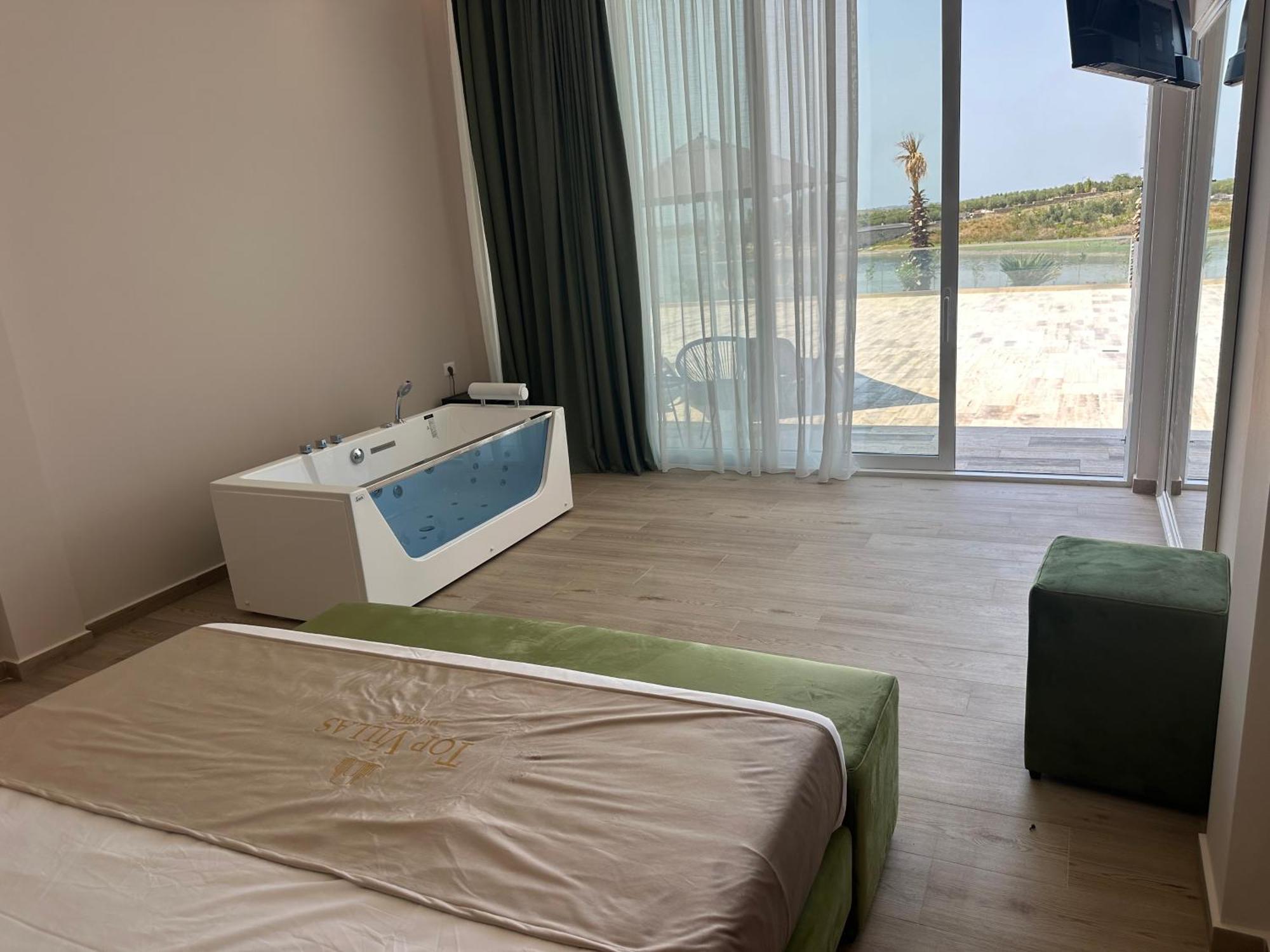 Top Villas Durres * Durrës