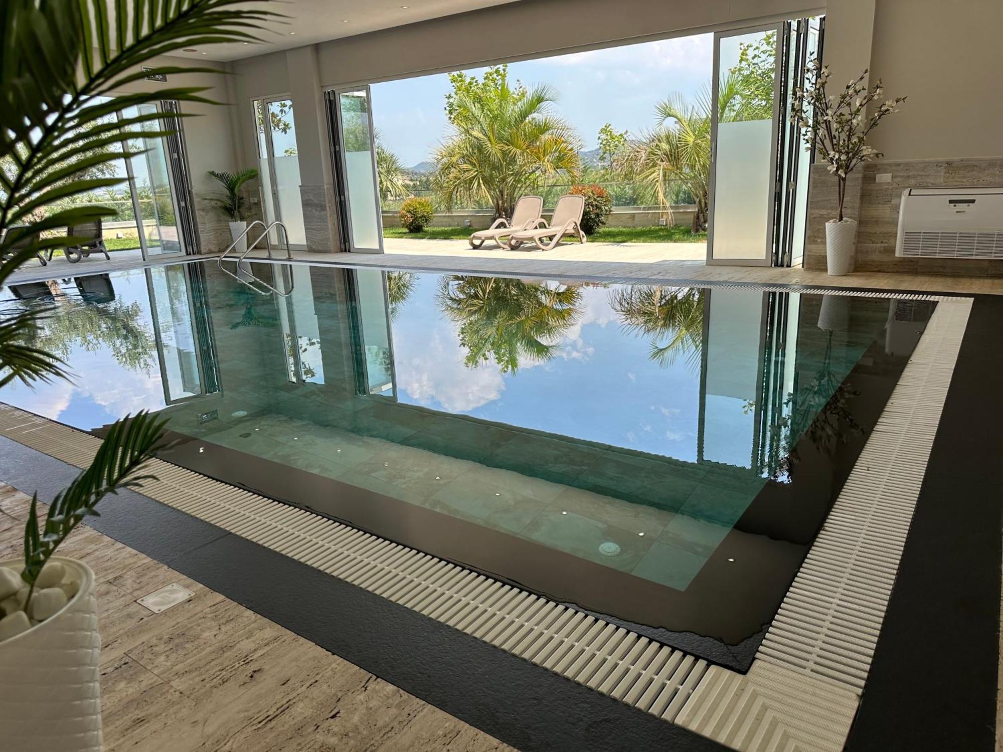 Top Villas Durres *
