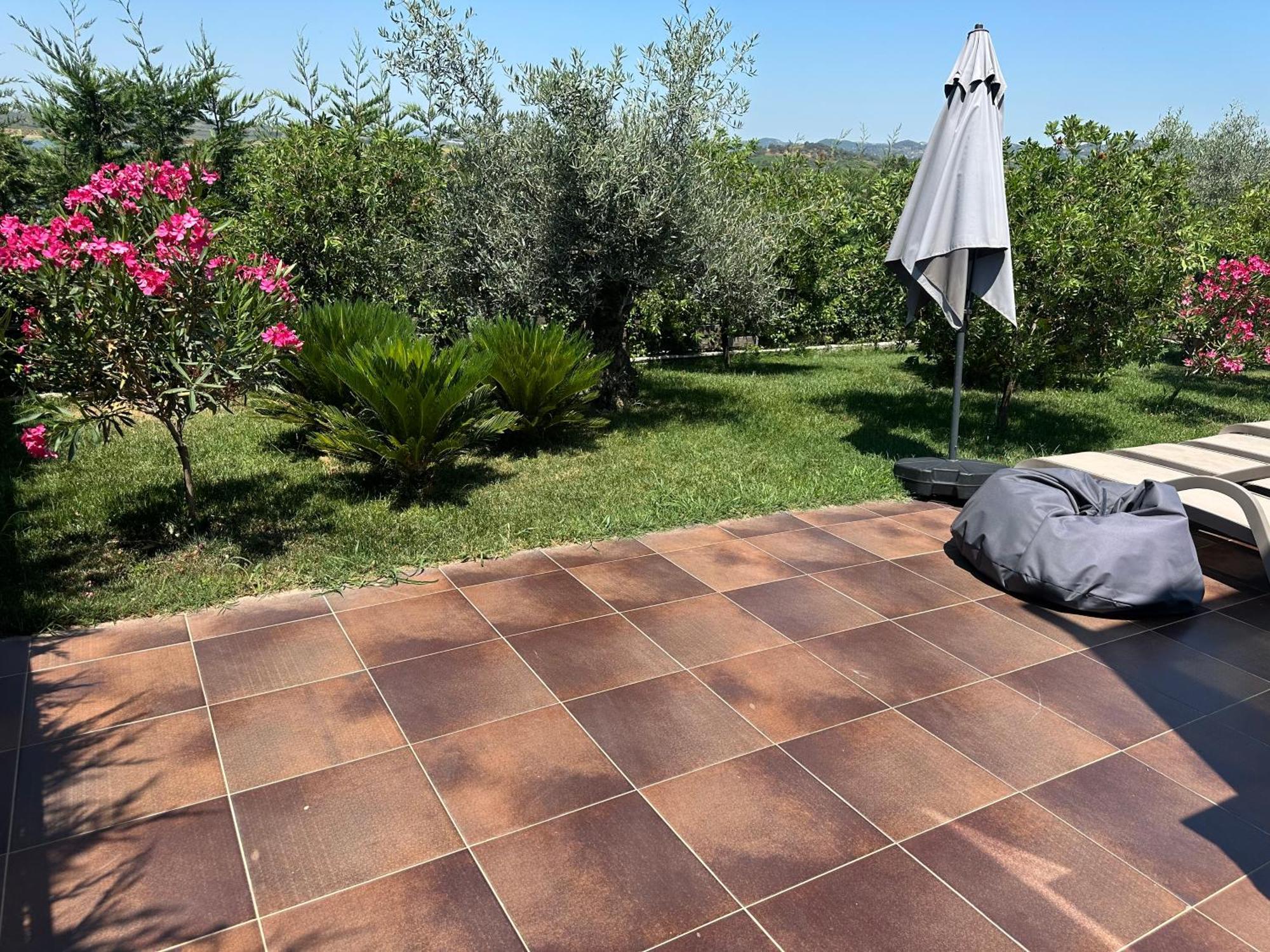 Top Villas Durres * Durrës