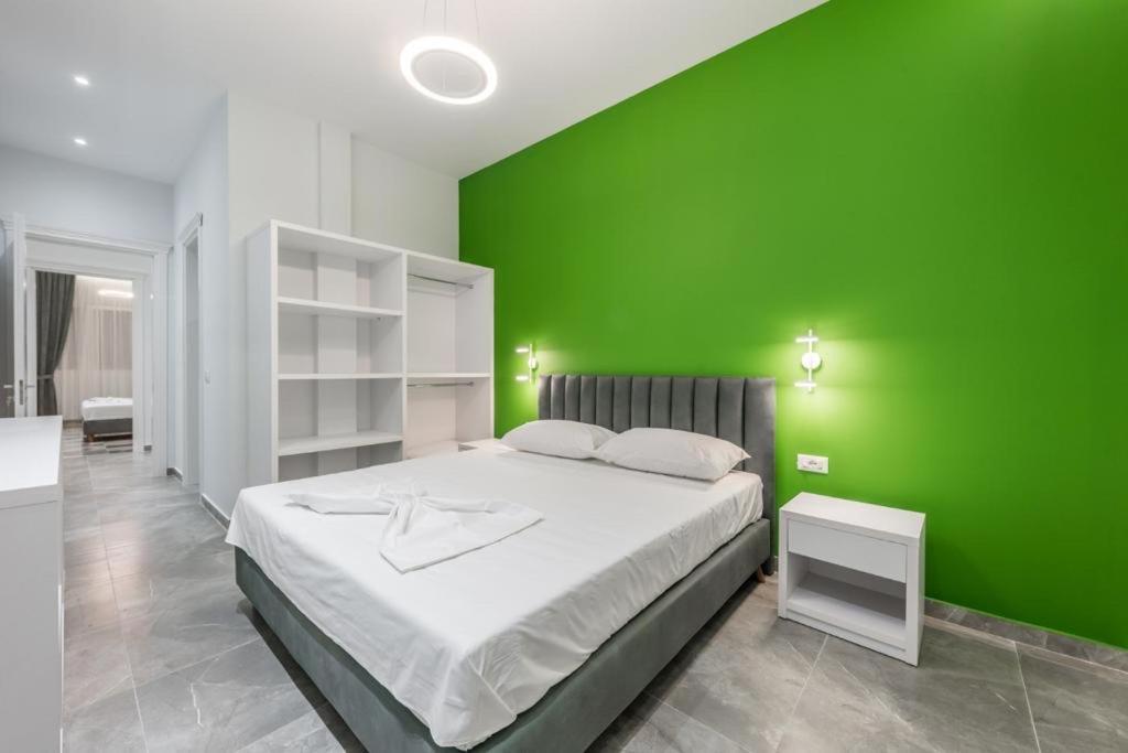 Top Villas Durres *