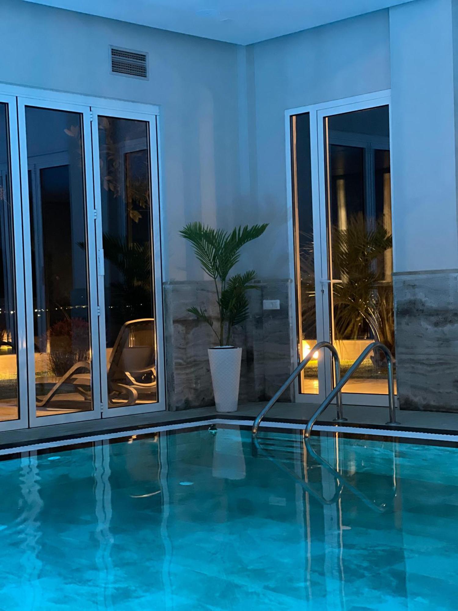 Top Villas Durres * Durrës