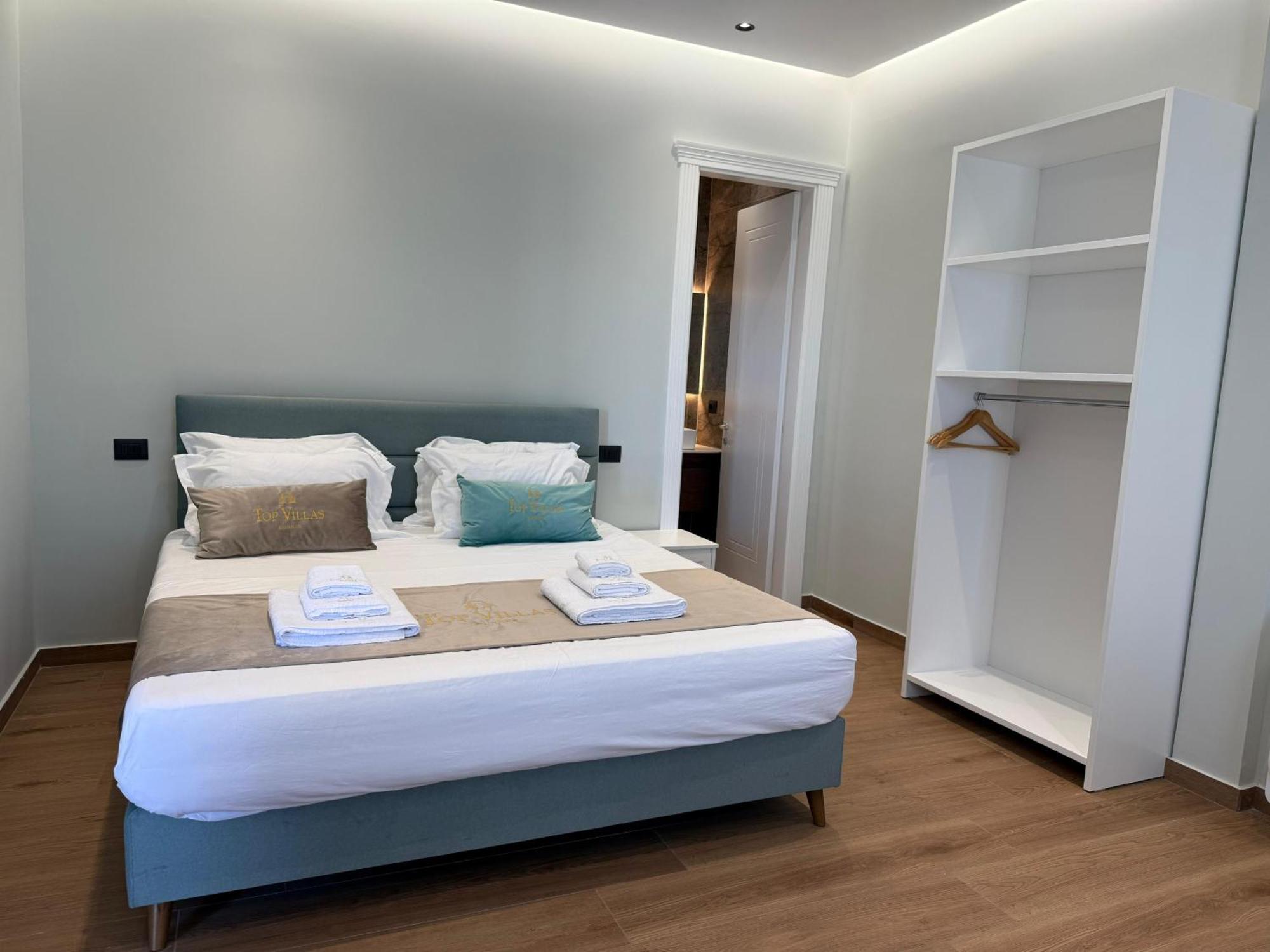 Villaer Top Villas Durres